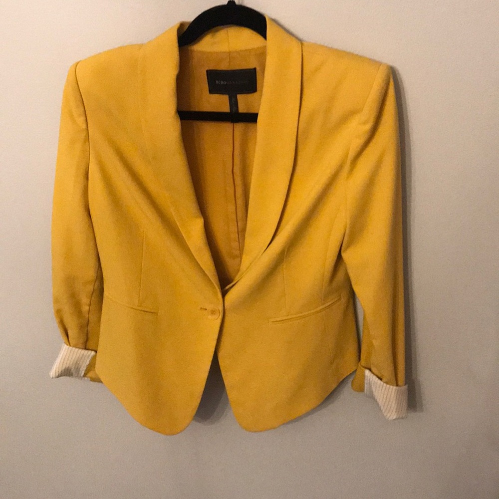 BCBG 3/4 sleeve yellow blazer
